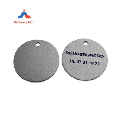 Etched hlau qhia cov ntawv lo